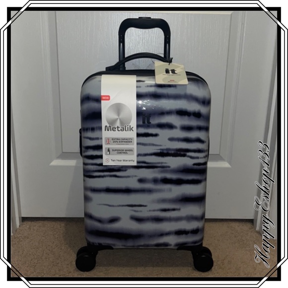 IT Luggage Bags It Luggage Sheen Metalik Hardside Spinner Carry On 22 Poshmark